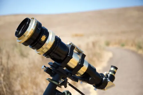 картина двоен соларен телескоп Coronado SolarMax III 70 mm със система RichView и BF10,  7