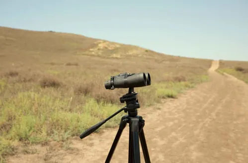 изображение бинокъл Meade Mirage Zoom 10–22x50,  2